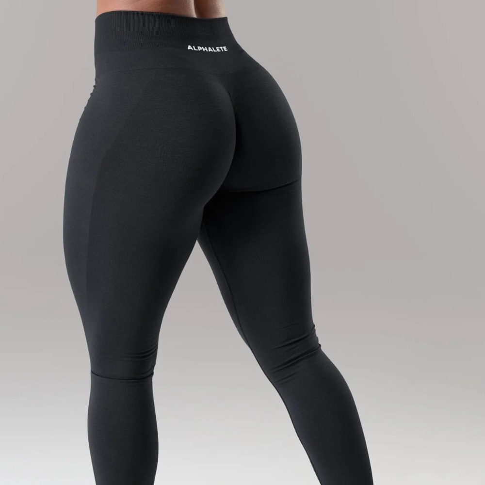 Alphalete Amplify ultra-high rise legging